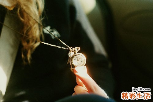 友谊和爱情能划等号吗?
