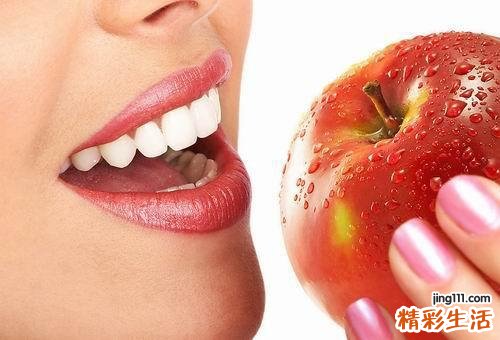 清肠胃吃什么好 吃苹果能够清肠胃