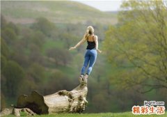 白癜风早期症状 白癜风的发病原因