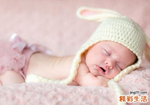孩子张嘴睡觉是什么原因 宝宝张嘴睡觉的危害居然这么大