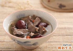 老年人手抖吃什么