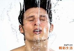 皮肤差的男生怎么洗脸
