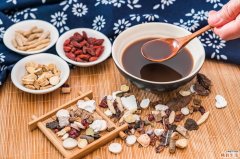 太甜的冲剂药会导致糖尿病吗 引起糖尿病的因素是什么