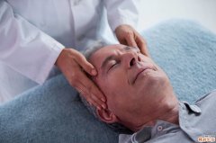 管好血糖，预防并发症