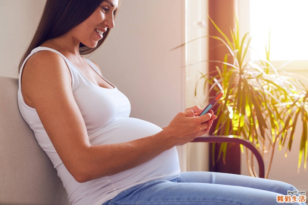 胎儿的脑部发育和环境的关系