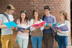 中医认为莲子可补脾为食补常用药