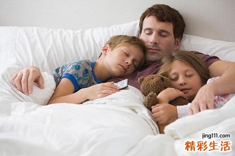 哄孩子睡觉很头痛？看看这几个哄孩子睡觉的小妙招
