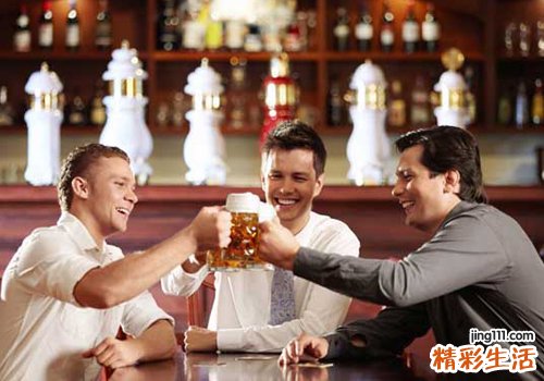 酒精致癌，你还会热情地劝人喝酒吗?