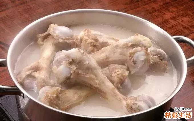 原来骨头汤、豆浆、海带都不能补钙！最补钙的食物竟是…