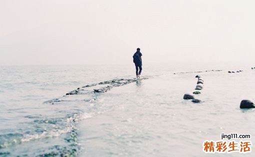 男子4X100米接力中国第四 追平全国纪录