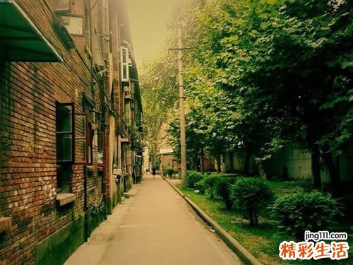 性教育赶不上“性早熟” 未婚怀孕现象令人担忧
