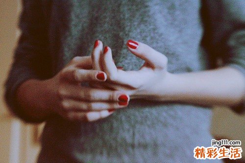 男人为啥都喜欢啪啪时女人能动嘴?