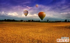 女人乳房小是怎么回事