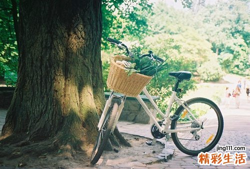 【如何成为快乐职场人】如何成为“快乐职场人”？微笑不拖延
