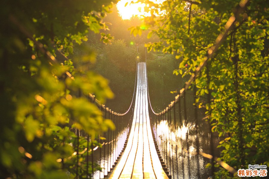 如何用咽鼓管吹张法检查咽鼓管的功能?