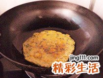 怎样做香菜玉米饼 煎香菜玉米饼调好面糊是关键