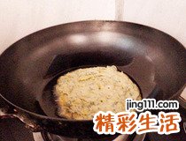怎样做香菜玉米饼 煎香菜玉米饼调好面糊是关键