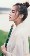 背上起红疙瘩很痒图 究竟是怎么回事