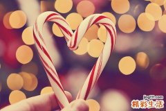 妈妈们 不要轻易帮宝宝抠耳屎