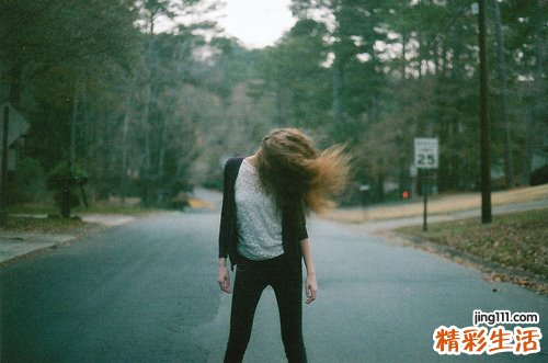 先天性髋关节外展挛缩和骨盆倾斜会引起哪些疾病？