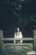 怎么治疗白头发 白头发治疗方法