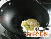 辅食面条鱼做法 面条鱼煎蛋营养好吃又简单