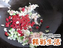 土豆丁炸酱怎么炒 家常土豆丁炸酱做法