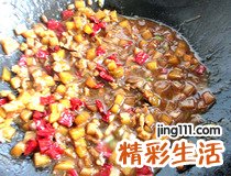 土豆丁炸酱怎么炒 家常土豆丁炸酱做法