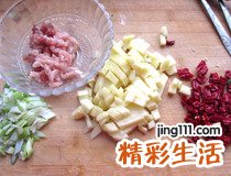 土豆丁炸酱怎么炒 家常土豆丁炸酱做法