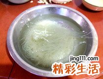 粉条汤做法图解 扇骨酸菜粉条汤怎么做