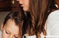 2024年母親節(jié)QQ祝福語匯編45句感恩母親經(jīng)典短句