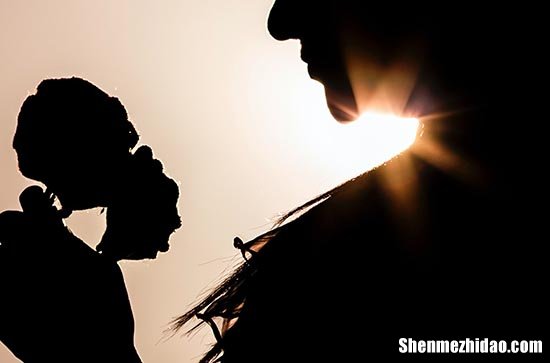 2024年母親節(jié)祝福問(wèn)候語(yǔ)集合27句暖心到爆的短句母親節(jié)