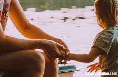 2022年母親節(jié)給媽媽的QQ祝福語集合42條給媽媽最暖心短句