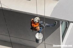 勞動節(jié)微信搞笑祝福語2024五一勞動節(jié)朋友圈幽默文案